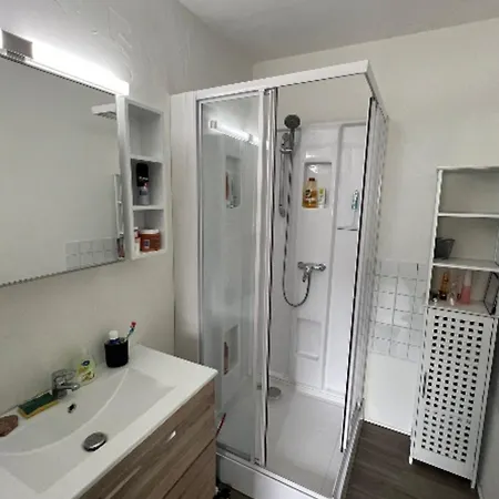 1 Bedroom 10 Min From The Historic Center Apartment *